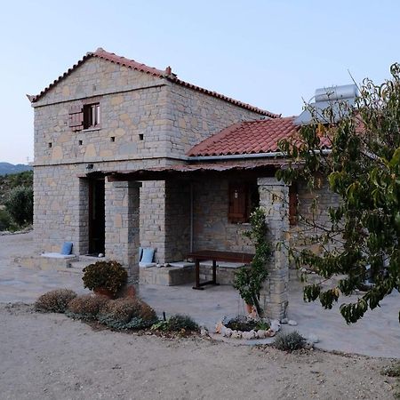 Oceanis Cottage House Ormos Koumeikon Exterior photo
